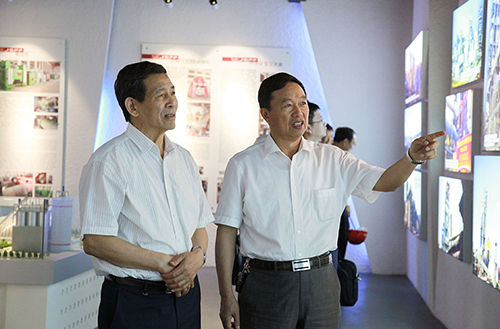 乔龙德会长一行到开云手机站登录入口集团调研
