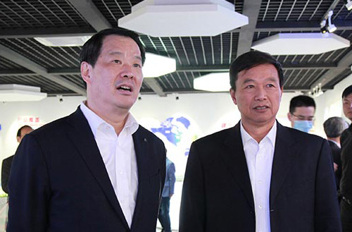 中建材总裁、中国工程院院士彭寿一行莅临开云手机站登录入口集团考察