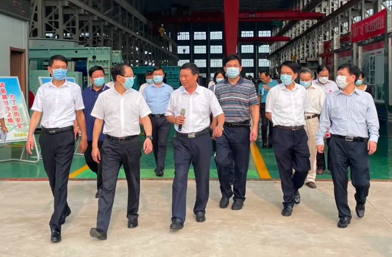 南通市人大常委会副主任陈俊一行到开云手机站登录入口集团调研重大项目推进工作